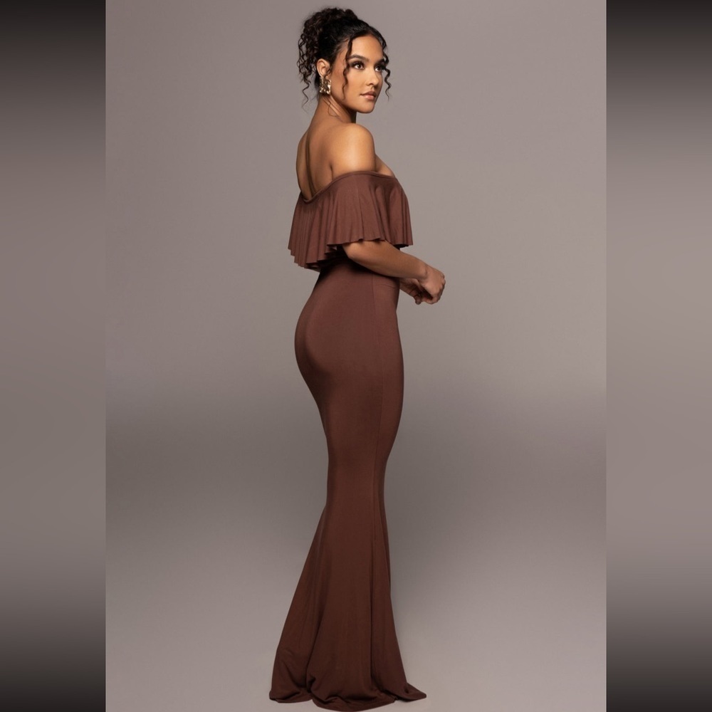 NEW JLUXLABEL Chocolate Brown Ruffle Maxi Dress